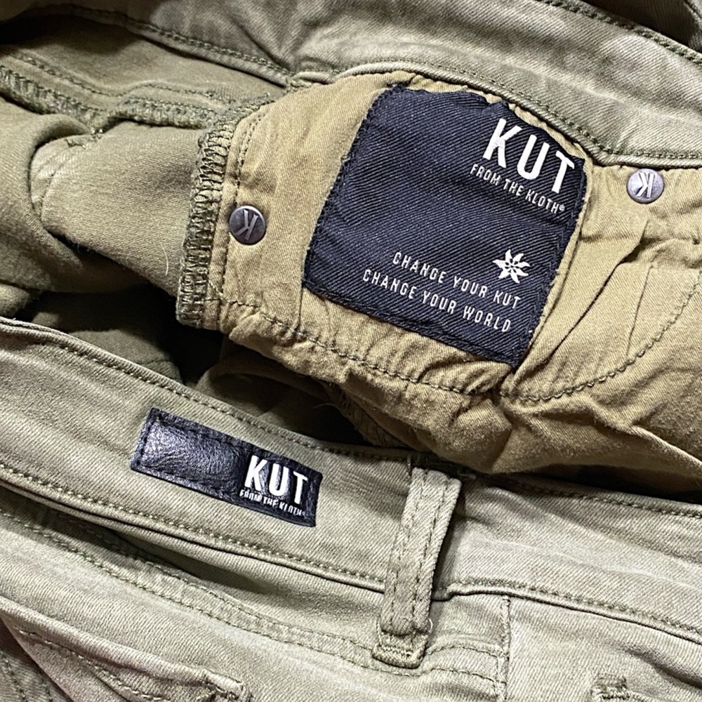 Kut from the Kloth® Amy Stretch Twill Cropped Chinos - Picture 9 of 10